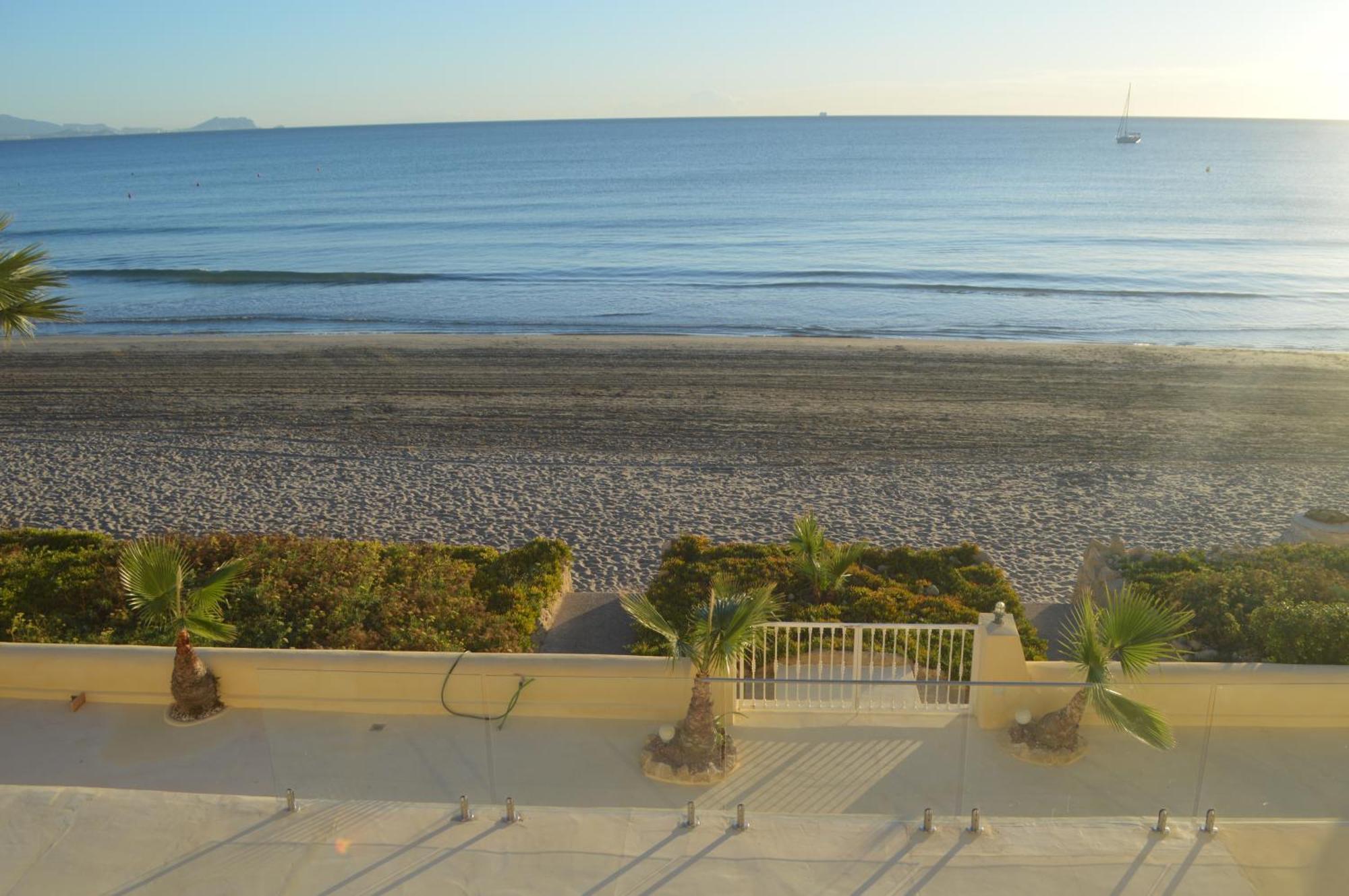 Espectacular Apartamento A Pie De Playa En Chalet Roquetes Alicante Exterior foto